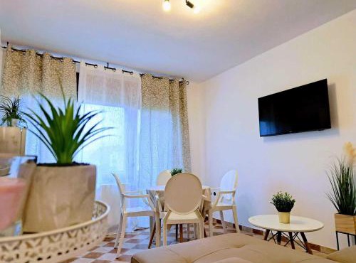 Apartments Villa Mavi-Two Bedroom Apartment with Balcony A2