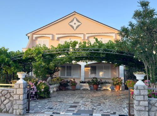 Apartments Villa Mare in Krk
