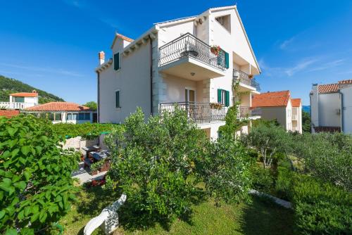 Apartments Villa Vallum