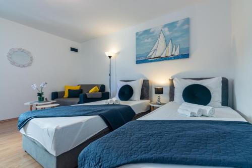 Apartments with parking space Kostrena, Rijeka - 25834