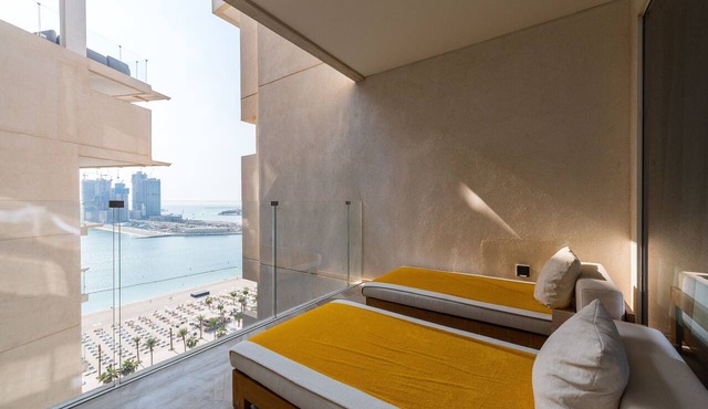 Astonishing 1BR Apt with Sea View in Dubai