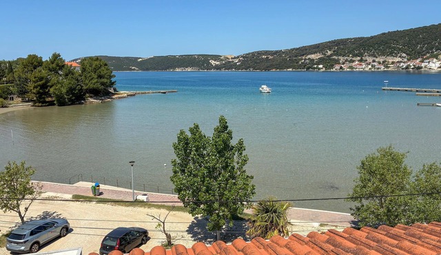 Awesome apartment in Rab Sup.Draga with WiFi