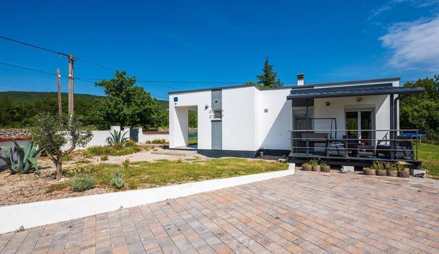 Awesome home in Koromacno with WiFi