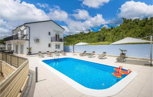 Awesome Home In Selce in Selce
