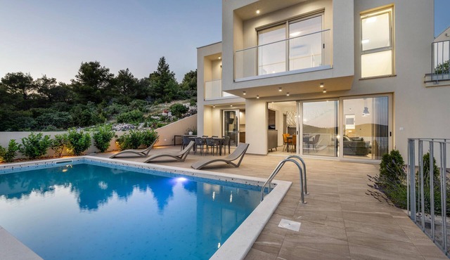 Awesome home in Zaboric in Zaboric