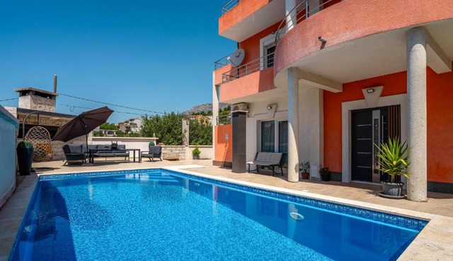 Beach Front Apartment In Solin