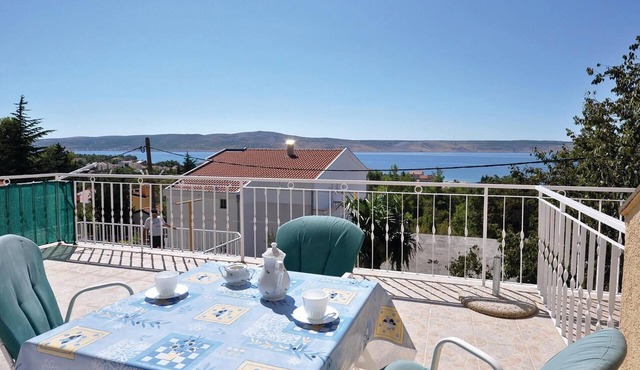 Beautiful apartment in Starigrad Paklenica