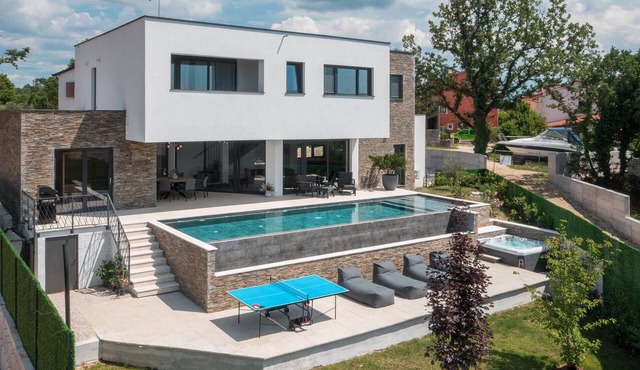 Beautiful home in Buje with sauna in Buje