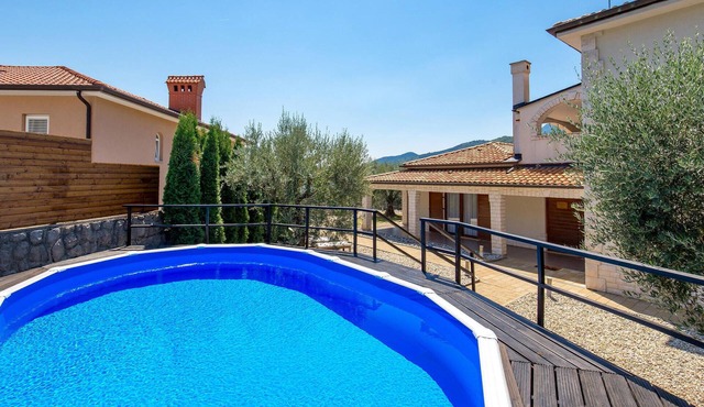 Beautiful home in Veprinac with house sea view in Veprinac