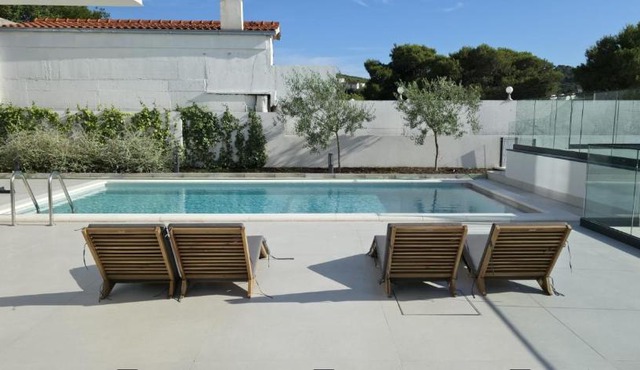 Beautiful, modern villa Hilla on the stunning island of Šolta in Nečujam