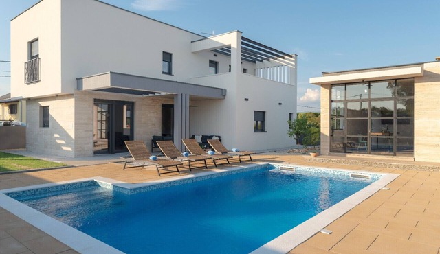 Beautiful Villa Aria
