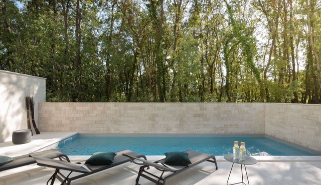 Beautiful villa for 10 people with private pool, WIFI, A/C, TV and terrace
