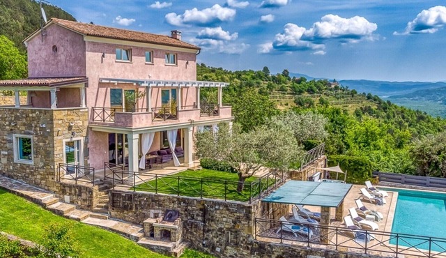Beautiful Villa Over The Hilltop with a pool