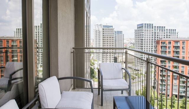 Belgrade Waterfront - 3 Room With Old City View in Beograd