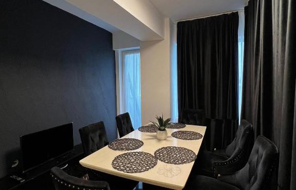 Black Andaz Apartment in Şelimbăr