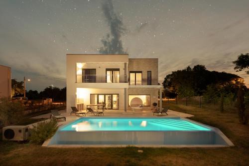 Blue Bay Villas