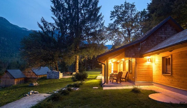 Bohinj Cottage Pr' Maricki - house in nature with hot tub & sauna in Bohinj