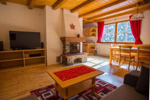 Bolfenk lodge apartment in Hoce-Slivnica