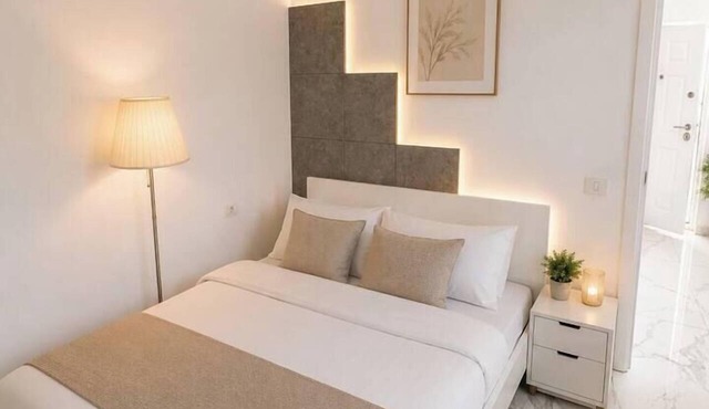 Boutique 1-Bedroom Apartment with Designer Accent in București