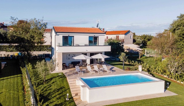 Boutique Villa Louisa with private pool