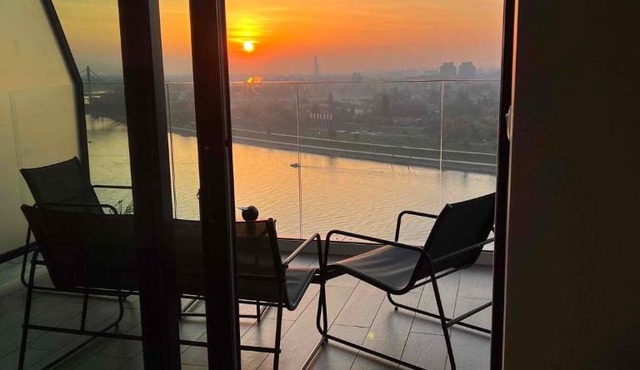 BW TERRACE top floor apartments with river view & self check-in in Belgrade