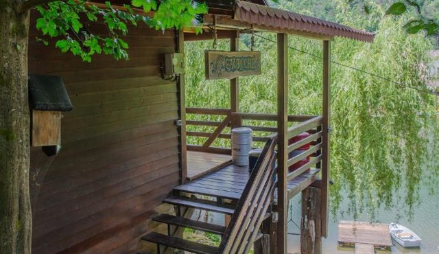 Cabana Gavroche in Cinciş