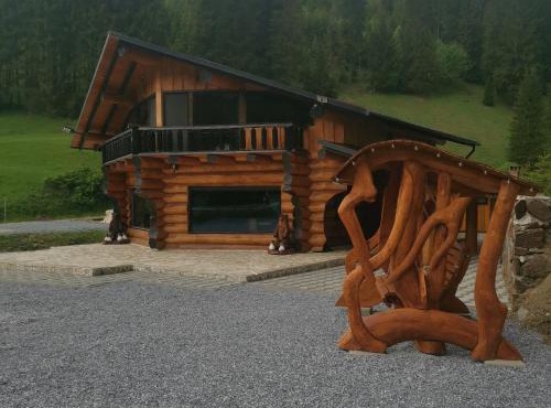 Cabana roua munților din bucovina in Mestecăniş