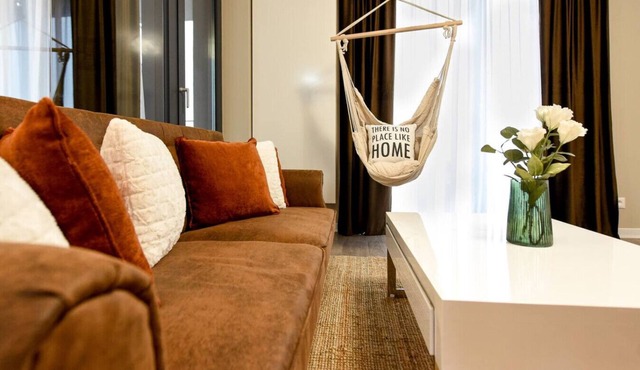 CAPPUCCINO | Cloud 9 Studio with Free Parking in București