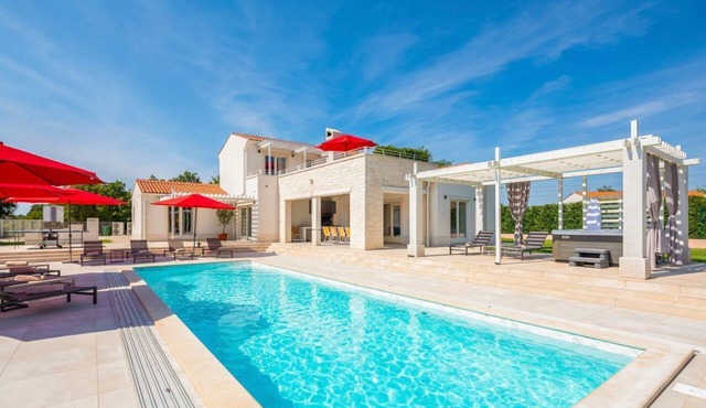 Casa Andrik - Five Bedroom Villa, Sleeps 12