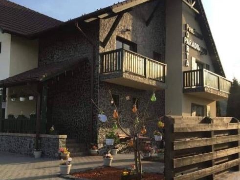 Casa Poarta Paradisului in Moldoveneşti