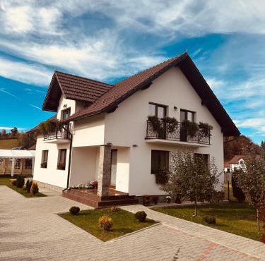 Casa Tică in Vama Buzăului