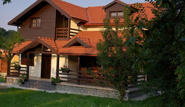 Casuta cu prieteni in Campina