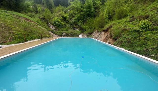 Chalet HerMes arT with pool and full privacy in Idrija