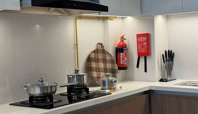 Chic 1-bedroom with WiFi and fitness room in lovely West Furjan Dubai community in Dubai