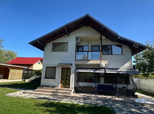 Chris Mountain Retreat in Campina