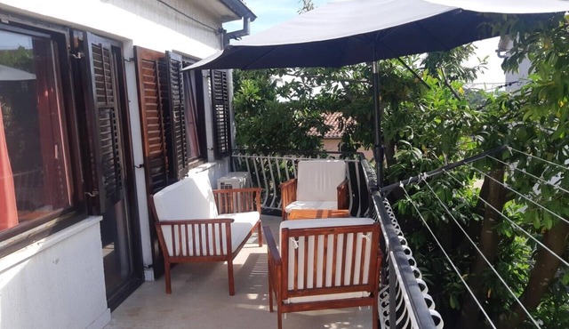 Comfortable apartment Marija with BBQ and private parking in Pula