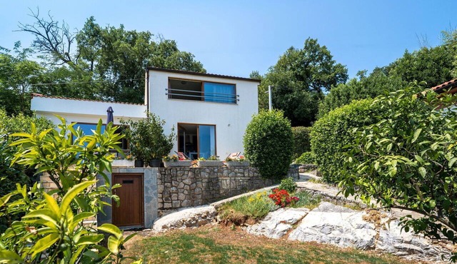 Cosy apartment for 2 people with WIFI, A/C, TV, terrace and pets allowed