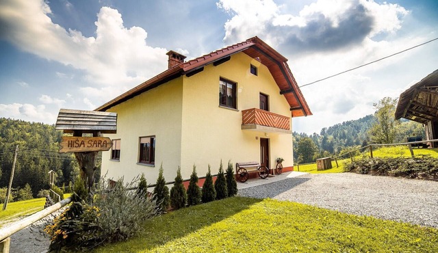 Country House Sara with three Bedrooms in Recica ob Savinji