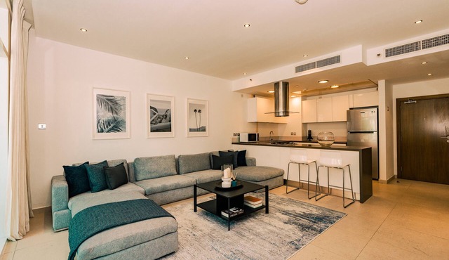 Cozy 2-bedroom apartment in beautiful Abu Dhabi with fitness room, WiFi in Abu Dhabi