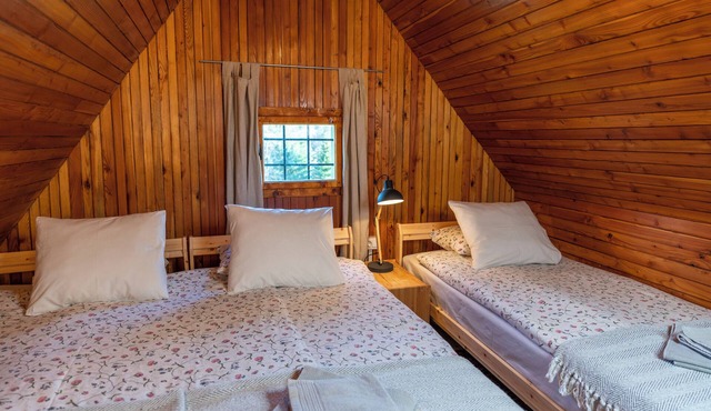 Cozy 2-bedroom chalet in the mountains with WiFi in Radovljica
