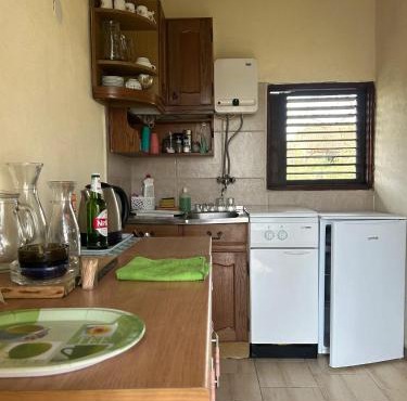 Cozy bungalow in Brinjani with garden view 30 m² in Brinjani
