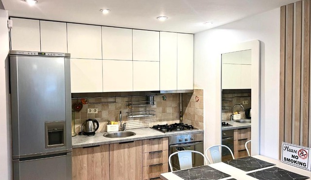 Cozy Flat in Villa Near Old Town in Bucharest