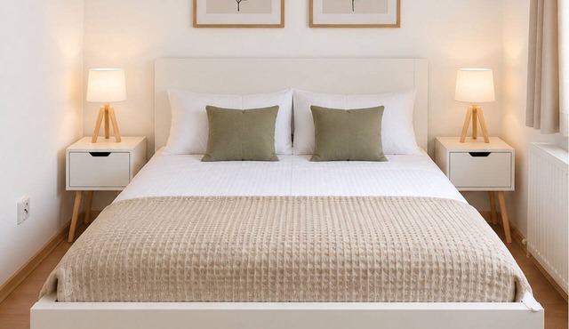 Cozy Guest Suite with Huge Garden & Parking in București
