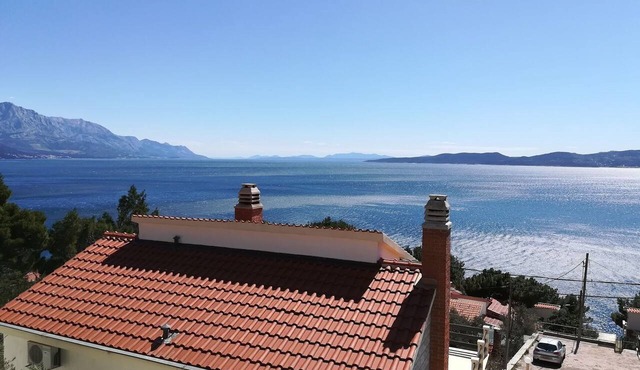 Cozy Holiday House, Sea View & Private Jacuzzi - Omiš Riviera, Maruš ici