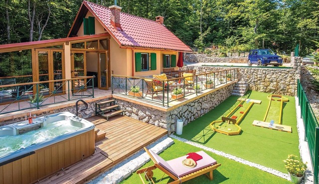 Cozy home in Bribir with WiFi