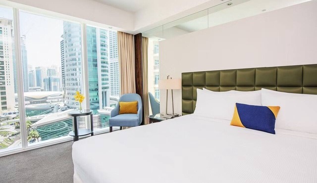 Deluxe Room | voco Bonnington | Pool, Sauna, Steam Rooms | 2 Units in Dubai