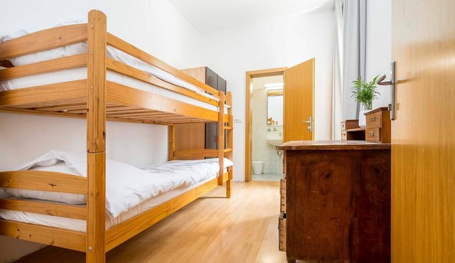 Den room with private bathroom in Log pod Mangartom