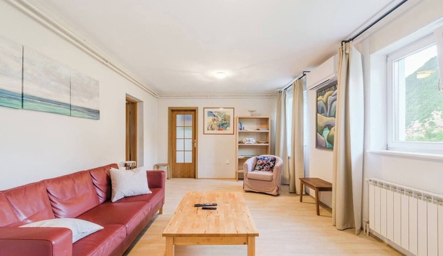 Down floor ap with 1 bedroom, airco, tv, new kitchen and own lake side terrace in Most na Soci