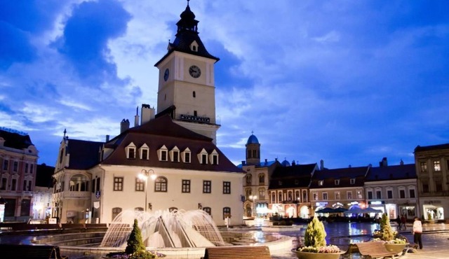 Downtown Studio provides accommodation in historical old town in Brașov