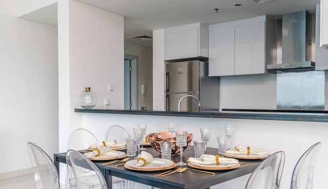Dream Inn - Two Bedroom Marina View with Balcony in Dubai